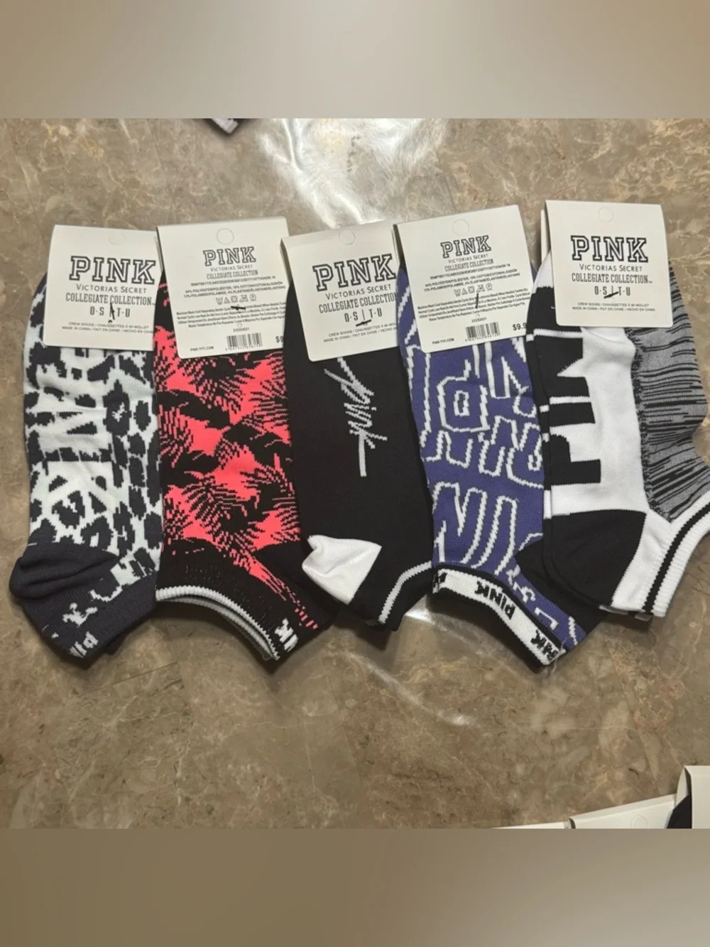 New Pink Victoria’s Secret Socks
With tags
New Pink socks
5 pairs included - Picture 2 of 3